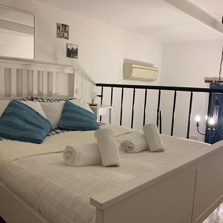 Apartament Casa Trevi 11 Rzym Zewnętrze zdjęcie
