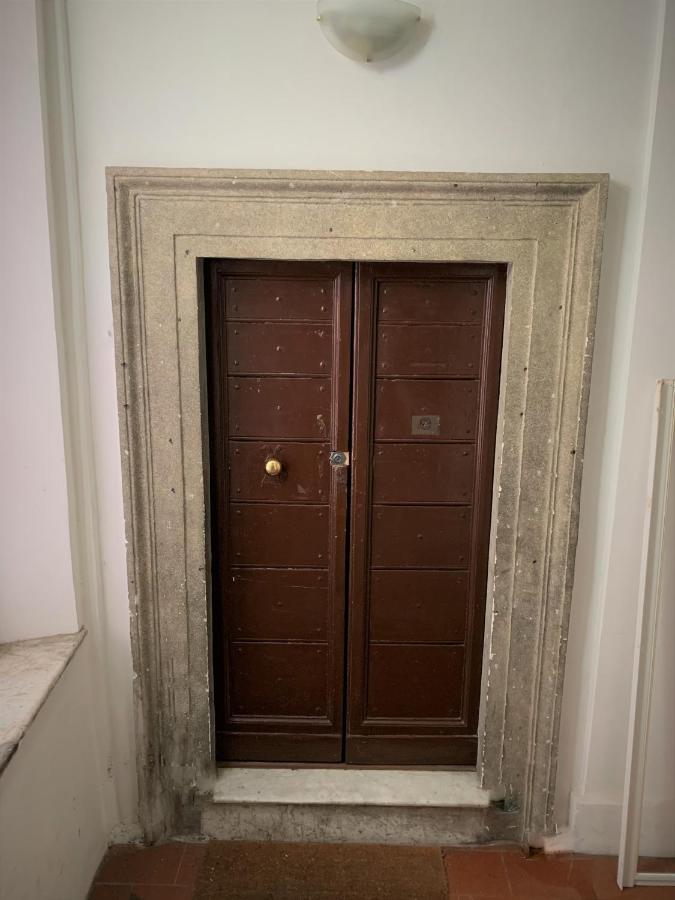 Apartament Casa Trevi 11 Rzym Zewnętrze zdjęcie